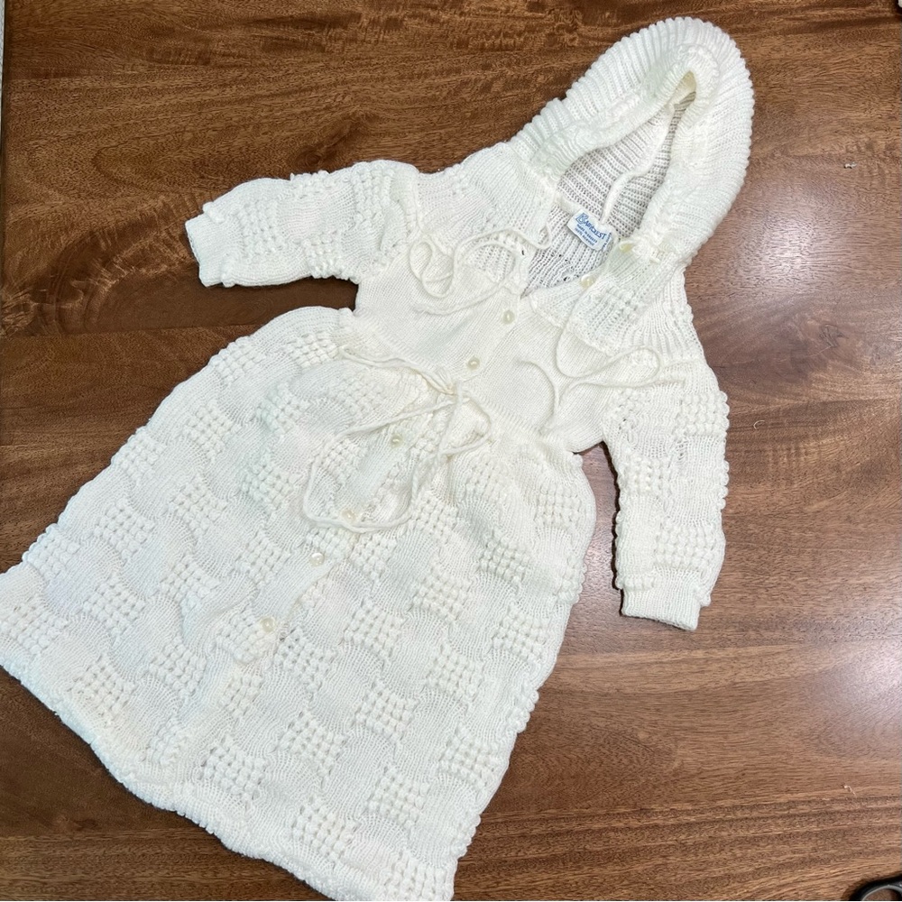 Baby Vintage Acrylic Blanket Sac Sweater Sac Gown, soft white & drawstring.